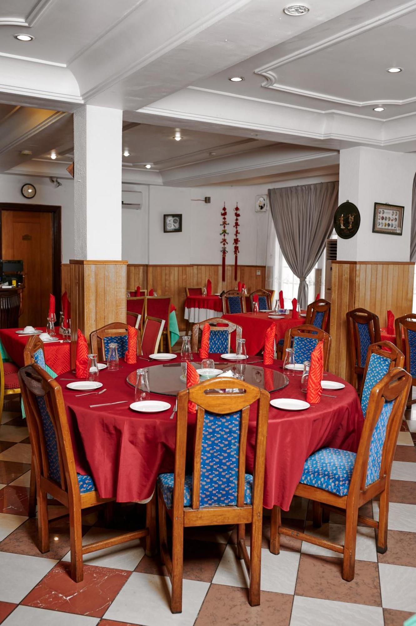 Royal Park Hotel And Chinese Restaurant 库马西 外观 照片